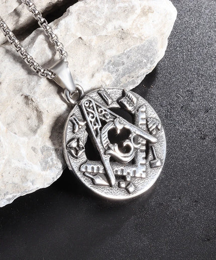 Assassin's Creed Ezio Pendant Necklace – Stainless Steel, Freemasonry Style