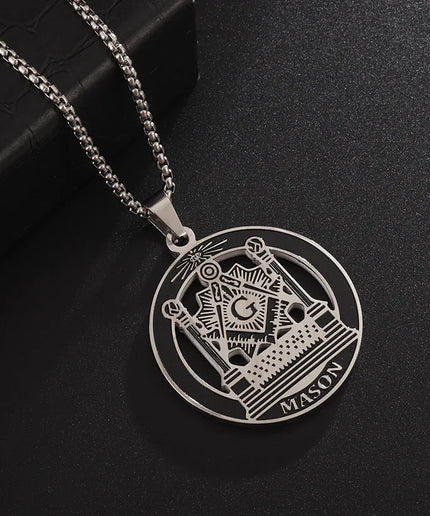 Assassin's Creed Ezio Pendant Necklace – Stainless Steel, Freemasonry Style