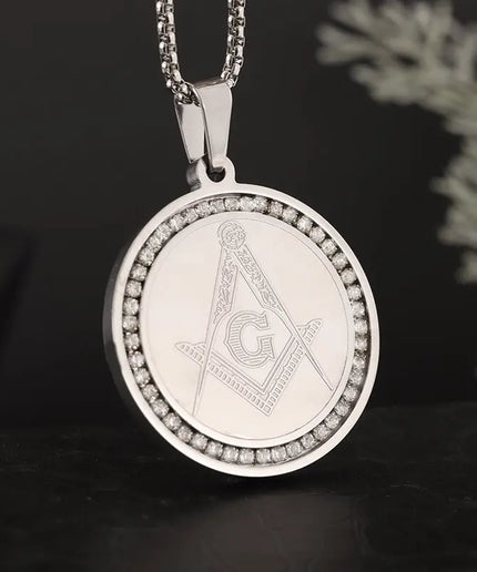 Assassin's Creed Ezio Pendant Necklace – Stainless Steel, Freemasonry Style