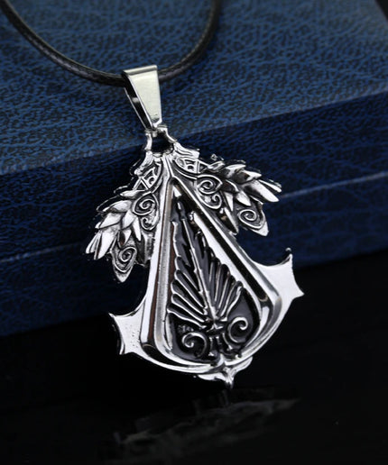 Assassins Ezio Cosplay Pendant – Metal Alloy Cross Necklace for Men & Women